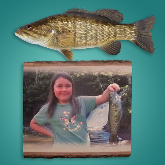 23Wood-Photo-Taxidermy-Girl-with-Small-Mouth-Bass